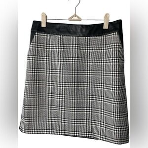 Limited Black and White Houndstooth Skirt
